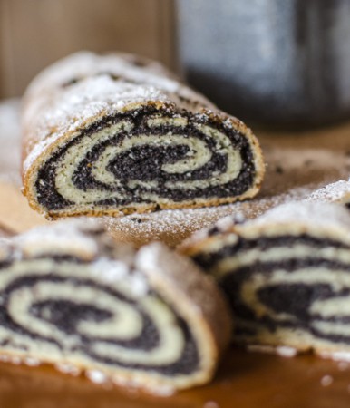 NA OBJEDNÁVKU - Závin makový 330g / 3,20 € s DPH
